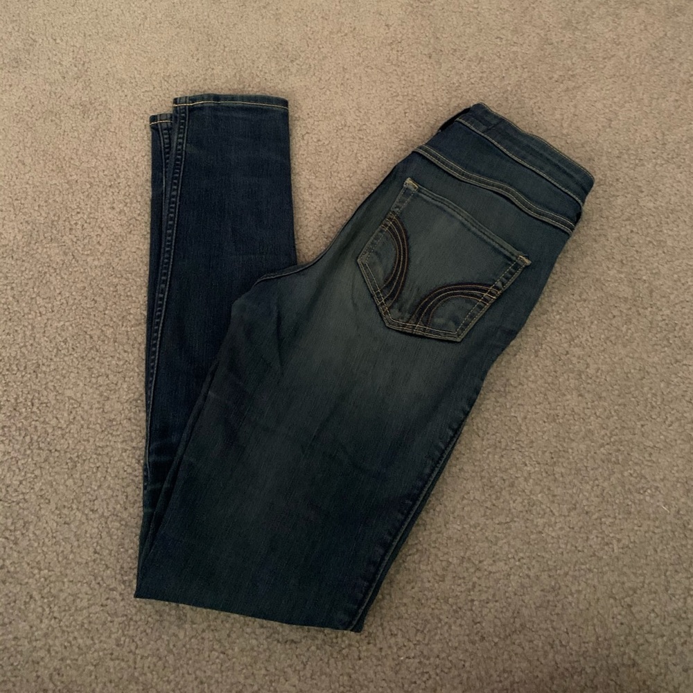 dark blue hollister jeans